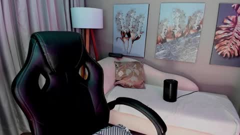 Snapshot of priya_rose chatting on 11.04.25 Priya Rose online show from 11.04.25