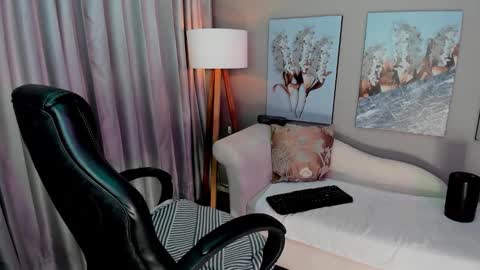 Snapshot of priya_rose chatting on 11.06.25 Priya Rose online show from 11.06.25