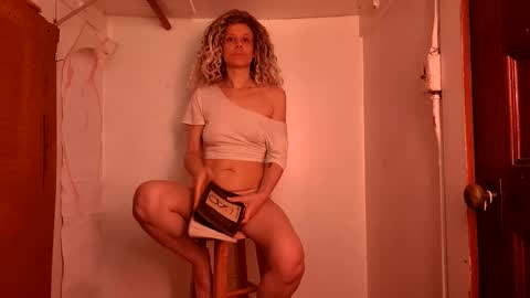 Snapshot of professorhushh chatting on 12.01.25 professorhushh online show from 12.01.25