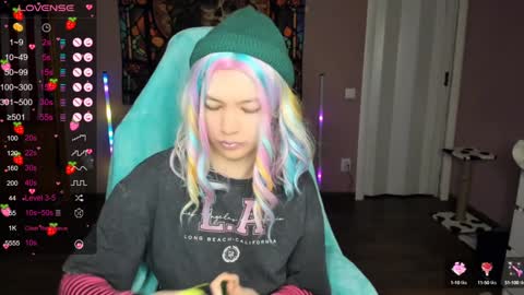 Snapshot of project_hisoka44 chatting on 12.15.24 Di online show from 12.15.24