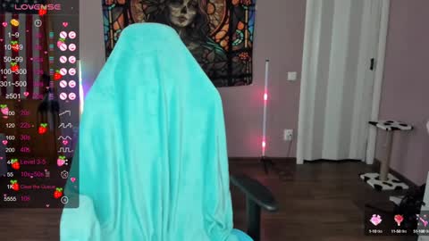 Snapshot of project_hisoka44 chatting on 12.31.24 Di online show from 12.31.24