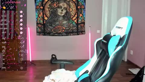 Snapshot of project_hisoka44 chatting on 11.12.25 Di online show from 11.12.25