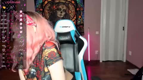 Snapshot of project_hisoka44 chatting on 11.12.25 Di online show from 11.12.25