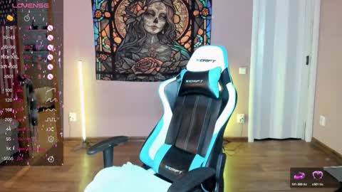 Snapshot of project_hisoka44 chatting on 12.14.25 Di online show from 12.14.25