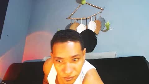 Snapshot of prometo23cm chatting on 05.28.26 Grande y Gruesa online show from 05.28.26