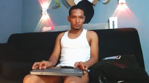 Snapshot of prometo23cm chatting on 07.04.26 Grande y Gruesa online show from 07.04.26