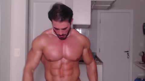 Snapshot of promuscles4u chatting on 02.08.25 promuscles4u online show from 02.08.25