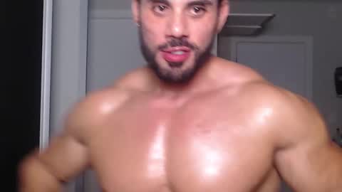 Snapshot of promuscles4u chatting on 02.15.25 promuscles4u online show from 02.15.25