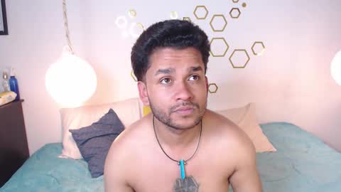 Adris  Juan online show from 11.17.25