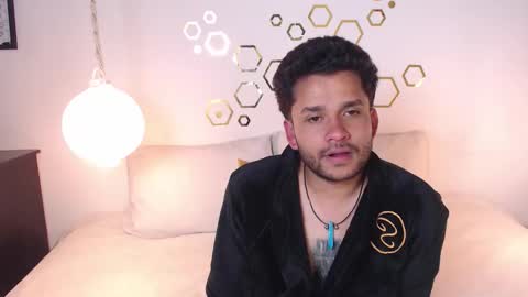 Adris  Juan online show from 11.22.25