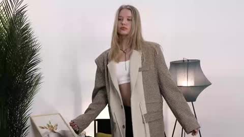 Snapshot of prudencebunyan chatting on 03.11.25 prudencebunyan online show from 03.11.25