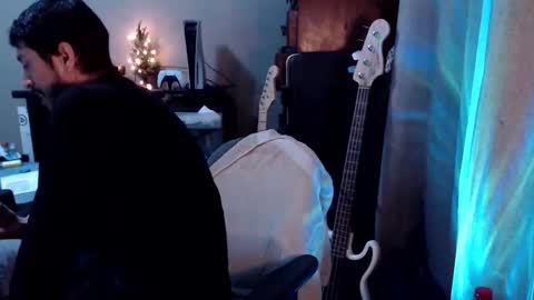 Snapshot of psilocipher chatting on 02.09.25 Sk8wave online show from 02.09.25