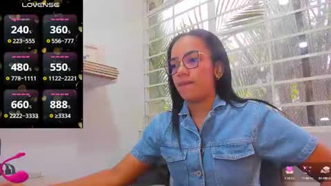 Snapshot of psique_naughty2 chatting on 02.08.25 psique_naughty2 online show from 02.08.25