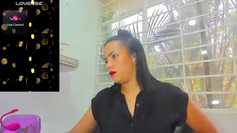 Snapshot of psique_naughty2 chatting on 02.12.25 psique_naughty2 online show from 02.12.25