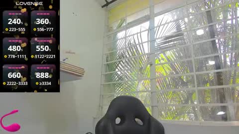 Snapshot of psique_naughty2 chatting on 02.23.25 psique_naughty2 online show from 02.23.25