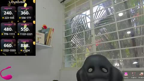 Snapshot of psique_naughty2 chatting on 03.10.25 psique_naughty2 online show from 03.10.25