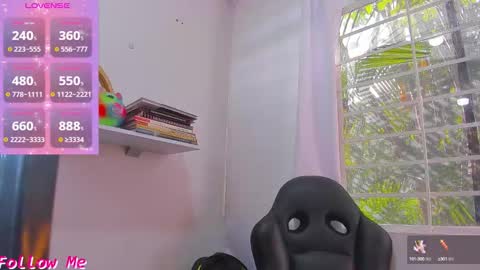 Snapshot of psique_naughty2 chatting on 10.01.25 psique_naughty2 online show from 10.01.25