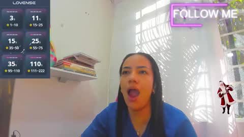 Snapshot of psique_naughty2 chatting on 11.18.25 psique_naughty2 online show from 11.18.25