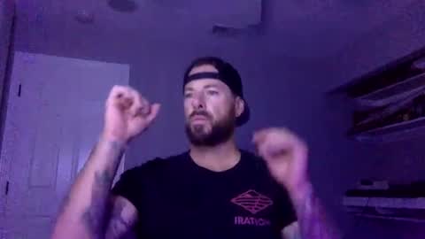 Snapshot of pt73554 chatting on 10.29.25 pt73554 online show from 10.29.25