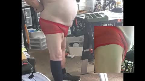 Snapshot of pudgy75 chatting on 10.21.25 pudgy online show from 10.21.25
