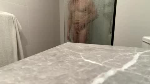 Snapshot of puffiest chatting on 12.17.25 puffiest online show from 12.17.25