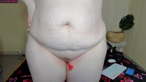 Snapshot of puffybun chatting on 03.05.25 puffybun online show from 03.05.25