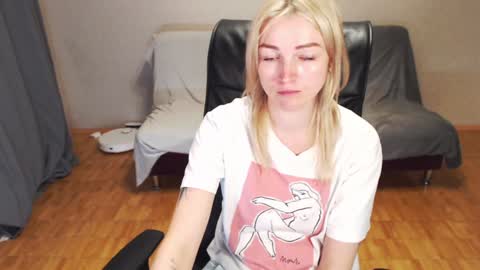 Snapshot of puma_ma chatting on 12.15.24 Polly online show from 12.15.24