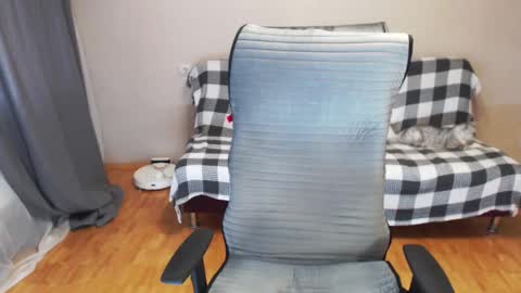 Snapshot of puma_ma chatting on 09.19.25 Polly online show from 09.19.25