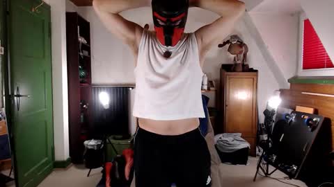 Snapshot of pup_jake chatting on 01.17.26 Pup Jake wants to play online show from 01.17.26