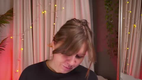 constant schedule Wednesday  Friday  Saturday  Sunday  The Rosemarie online show from 02.15.26