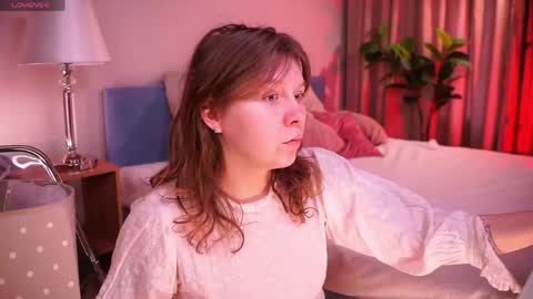 constant schedule Wednesday  Friday  Saturday  Sunday  The Rosemarie online show from 04.25.26
