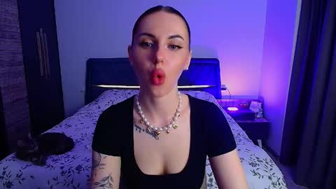 Snapshot of pure_temptation_j chatting on 04.23.26 Julia online show from 04.23.26
