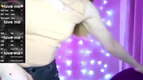 Snapshot of puremiraclealis chatting on 02.01.25 Alicia online show from 02.01.25