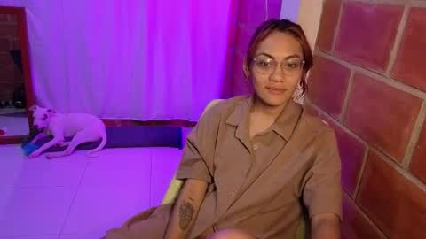 Snapshot of purepleasure25 chatting on 12.16.25 purepleasure25 online show from 12.16.25