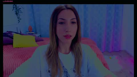 Snapshot of purevibrations chatting on 02.07.26 Isabelle online show from 02.07.26