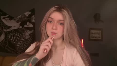 Bella online show from 04.24.26