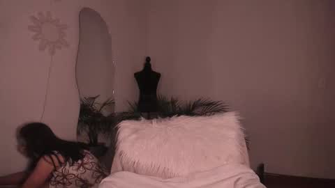 Snapshot of purple_opal chatting on 03.18.26 Vero online from Tuesday to Sunday online show from 03.18.26