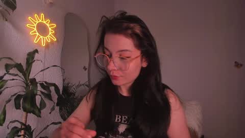 Snapshot of purple_opal chatting on 04.09.26 Vero online from Tuesday to Sunday online show from 04.09.26