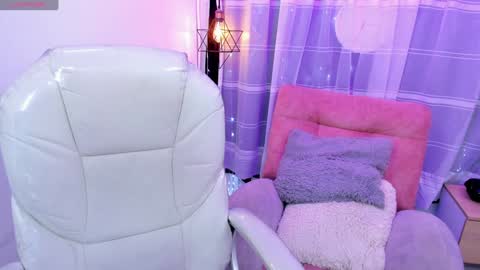 Anna  online show from 12.06.24