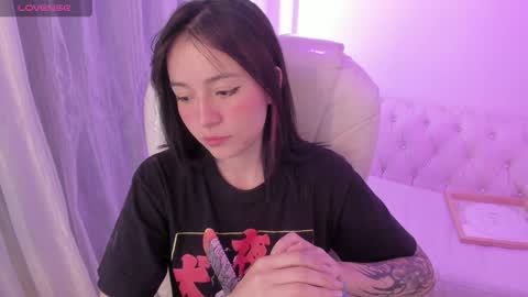 Anna  online show from 01.22.25