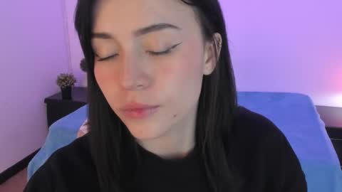 Anna  online show from 11.21.25