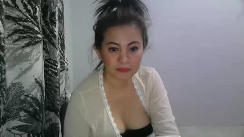 Snapshot of purpledust06 chatting on 05.15.26 Athena online show from 05.15.26