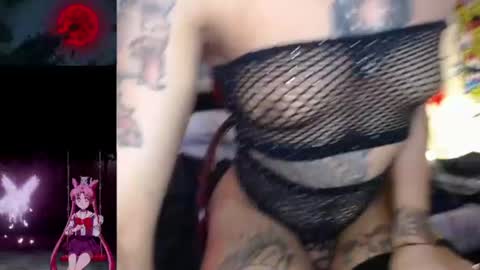 Snapshot of purplekattlyn chatting on 07.28.26 purplekattlyn online show from 07.28.26