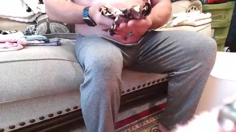 puss123176428 online show from 02.16.25