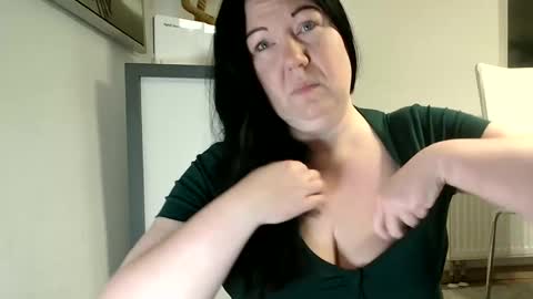 Snapshot of pussy6wetlips chatting on 02.23.26 pussy6wetlips online show from 02.23.26