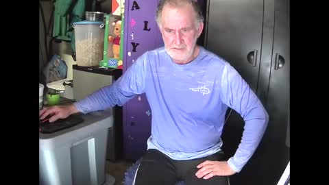 Snapshot of pussy_licker0127 chatting on 12.11.24 Mark online show from 12.11.24