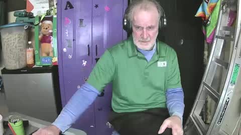 Snapshot of pussy_licker0127 chatting on 01.02.25 Mark online show from 01.02.25