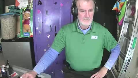 Snapshot of pussy_licker0127 chatting on 01.03.25 Mark online show from 01.03.25