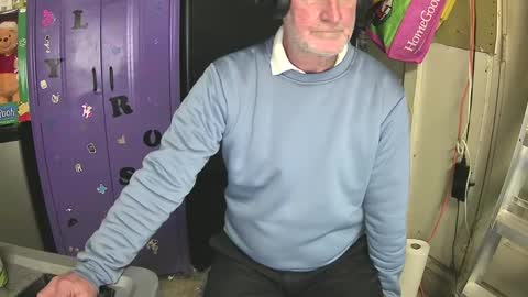 Snapshot of pussy_licker0127 chatting on 01.28.25 Mark online show from 01.28.25