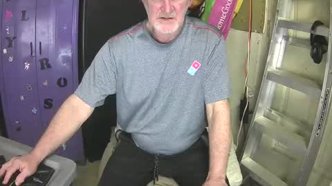 Snapshot of pussy_licker0127 chatting on 03.04.25 Mark online show from 03.04.25